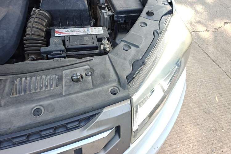 Used CHANGAN CS75 2016 1.8T Automatic Elite Model China V Standard Engine Bay Left