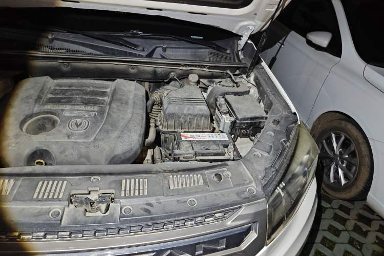 Used CHANGAN CS75 2016 2.0L Manual Luxury Version China V Standard Engine Bay Left