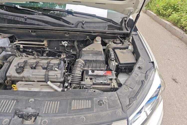Used CHANGAN CS75 2016 1.8T Automatic Elite Model China V Standard Engine Bay Left