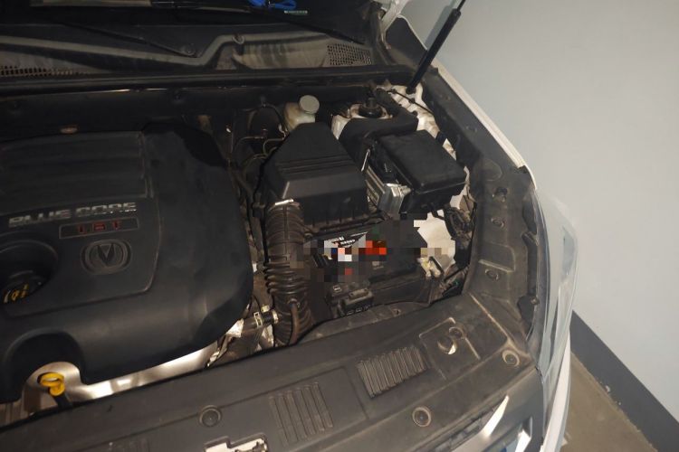 Used CHANGAN CS75 2016 1.8T Automatic Elite Model China V Standard Engine Bay Left