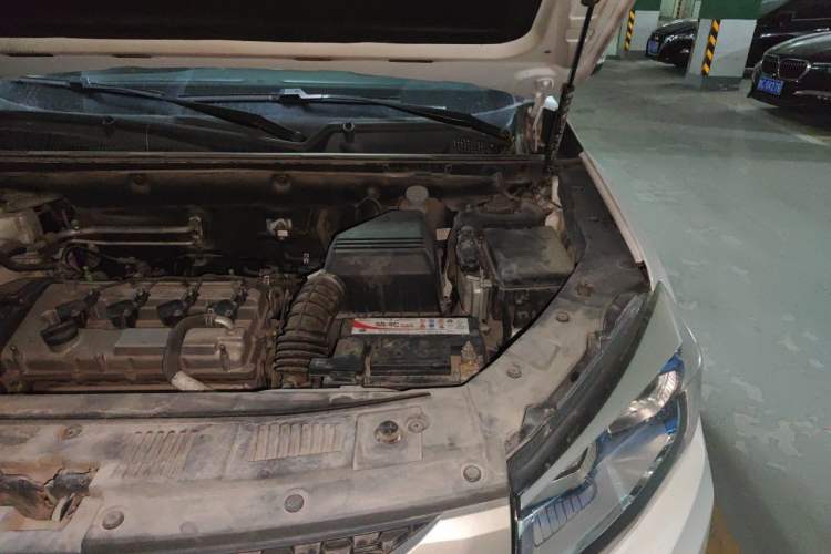 Used CHANGAN CS75 2016 1.8T Automatic Elite Model China IV Standard Engine Bay Left