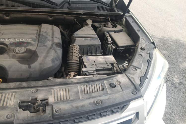 Used CHANGAN CS75 2016 1.8T Automatic Elite Model China V Standard Engine Bay Left