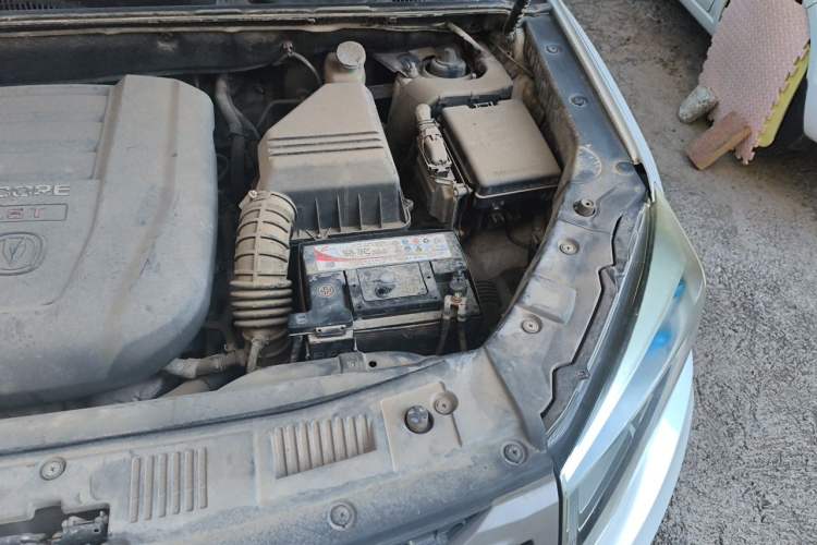 Used CHANGAN CS75 2016 1.8T Automatic Elite Model China V Standard Engine Bay Left