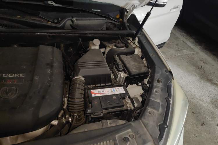 Used CHANGAN CS75 2016 1.8T Automatic Prestige Model China V Standard Engine Bay Left