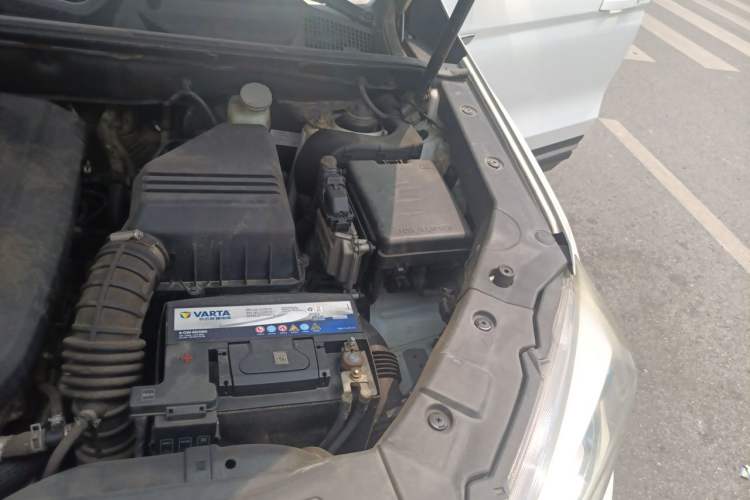 Used CHANGAN CS75 2016 1.8T Automatic Elite Model China V Standard Engine Bay Left