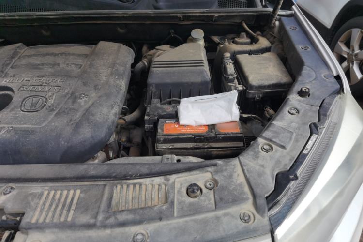 Used CHANGAN CS75 2016 2.0L Manual Leading Version China IV Standard Engine Bay Left