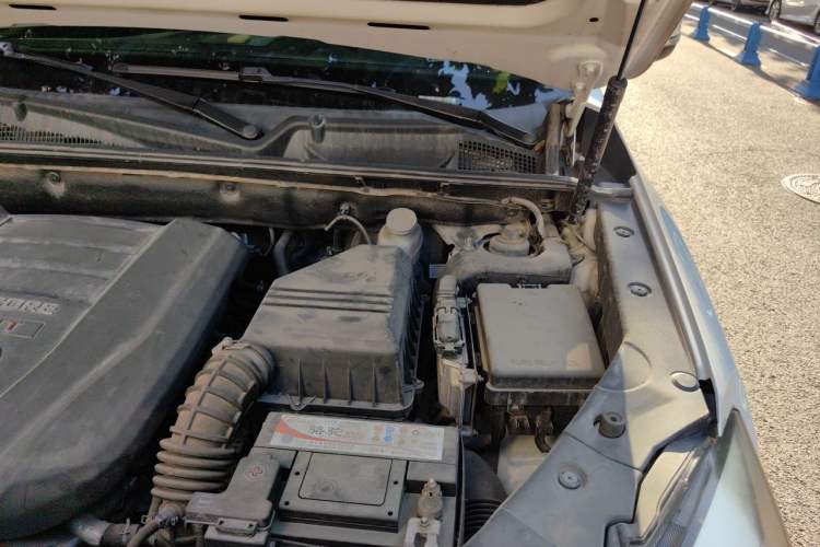 Used CHANGAN CS75 2016 1.8T Automatic Elite Model China V Standard Engine Bay Left