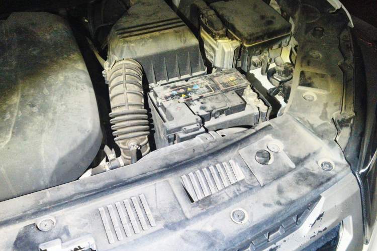 Used CHANGAN CS75 2016 1.8T Automatic Elite Model China V Standard Engine Bay Left