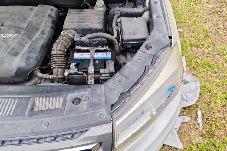 Used CHANGAN CS75 2016 1.5T Manual FENGSHANG Model Engine Bay Left