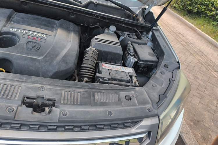 Used CHANGAN CS75 2016 1.8T Automatic Elite Model China V Standard Engine Bay Left