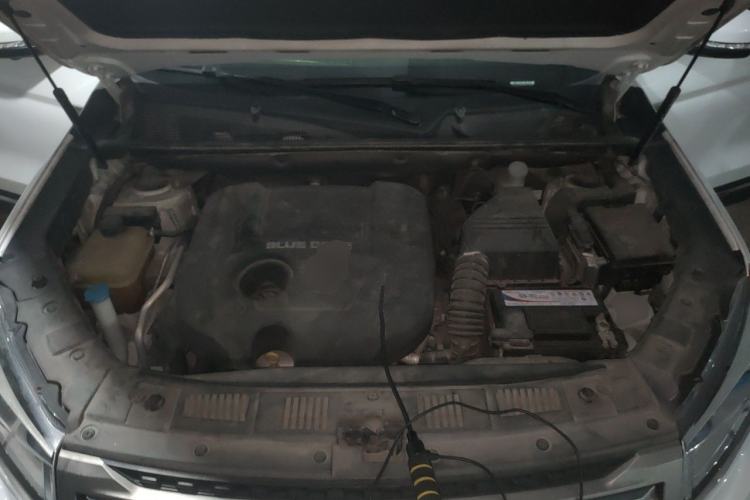 Used CHANGAN CS75 2016 1.8T Automatic Elite Model China V Standard Engine Bay