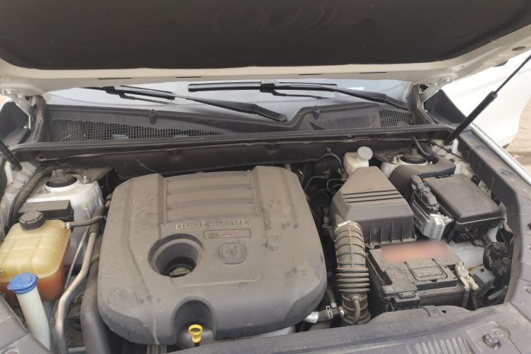 Used CHANGAN CS75 2016 1.8T Automatic Elite Model China V Standard Engine Bay
