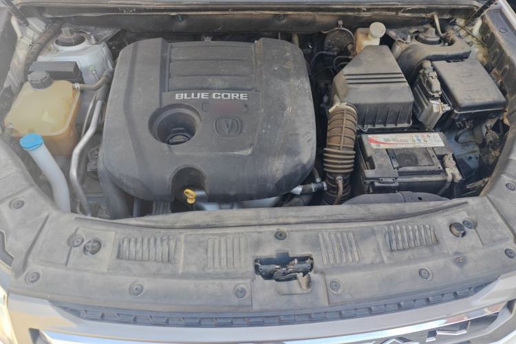 Used CHANGAN CS75 2016 1.8T Automatic Elite Model China V Standard Engine Bay