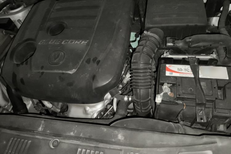 Used CHANGAN CS75 2016 1.5T Manual FENGSHANG Model Engine Bay