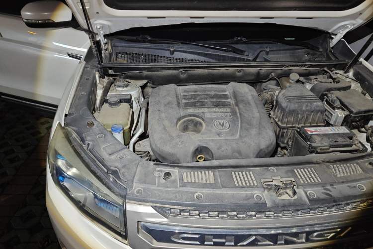 Used CHANGAN CS75 2016 2.0L Manual Luxury Version China V Standard Engine Bay Right