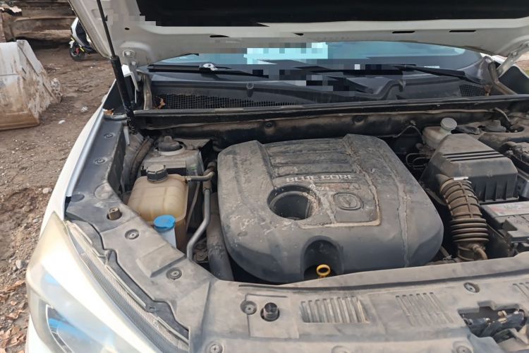 Used CHANGAN CS75 2016 1.8T Automatic Elite Model China V Standard Engine Bay Right
