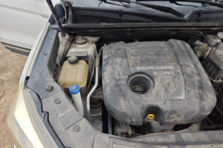 Used CHANGAN CS75 2016 2.0L Manual Luxury Version China V Standard Engine Bay Right