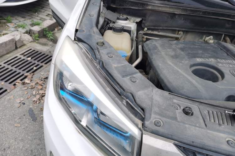 Used CHANGAN CS75 2016 2.0L Manual Luxury Version China V Standard Engine Bay Right