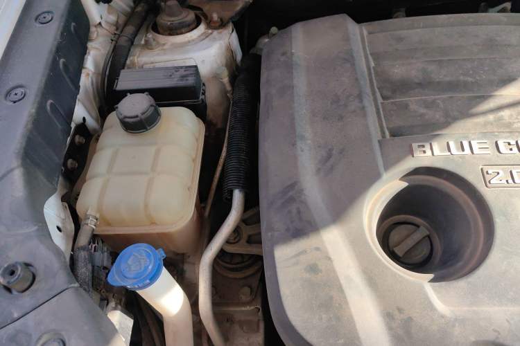 Used CHANGAN CS75 2016 2.0L Manual Luxury Version China V Standard Engine Bay Right