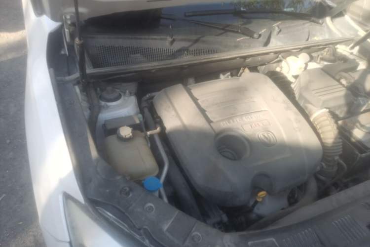 Used CHANGAN CS75 2016 1.8T Automatic Elite Model China V Standard Engine Bay Right