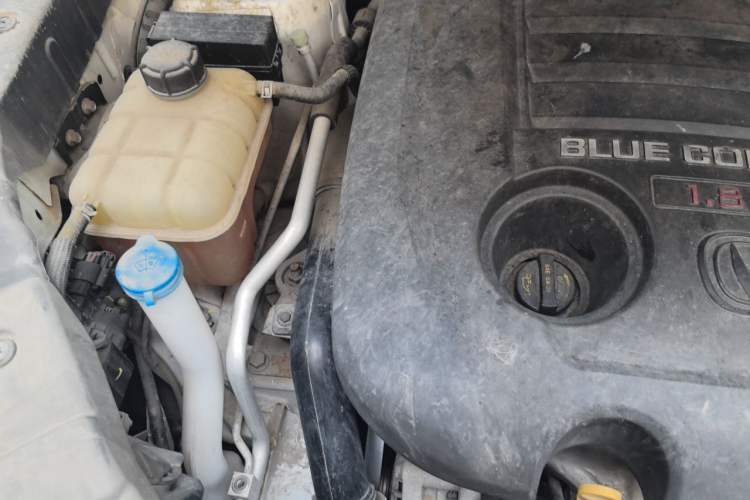 Used CHANGAN CS75 2016 1.8T Automatic Elite Model China V Standard Engine Bay Right
