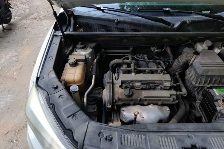 Used CHANGAN CS75 2016 2.0L Manual Luxury Version China V Standard Engine Bay Right