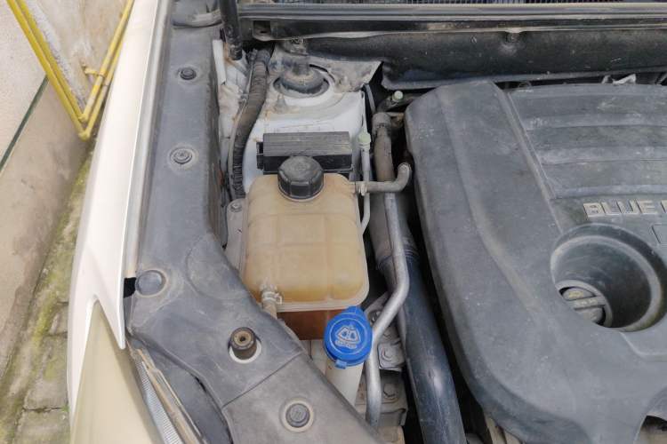 Used CHANGAN CS75 2016 1.8T Automatic Elite Model China V Standard Engine Bay Right