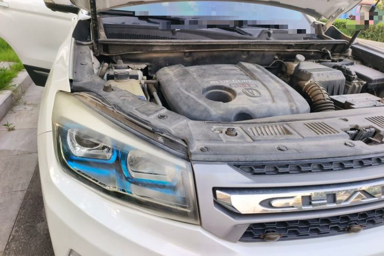 Used CHANGAN CS75 2016 1.8T Automatic Elite Model China V Standard Engine Bay Right