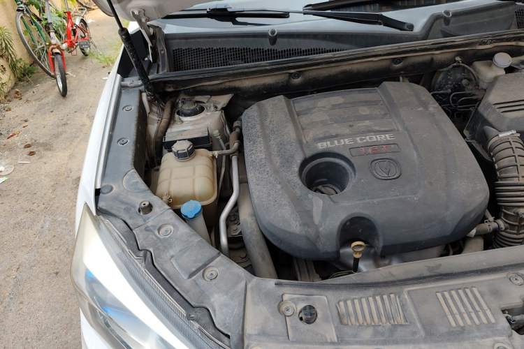 Used CHANGAN CS75 2016 1.8T Automatic Elite Model China V Standard Engine Bay Right
