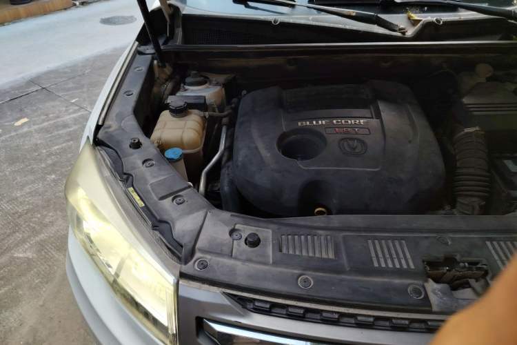 Used CHANGAN CS75 2016 1.8T Automatic Prestige Model China V Standard Engine Bay Right