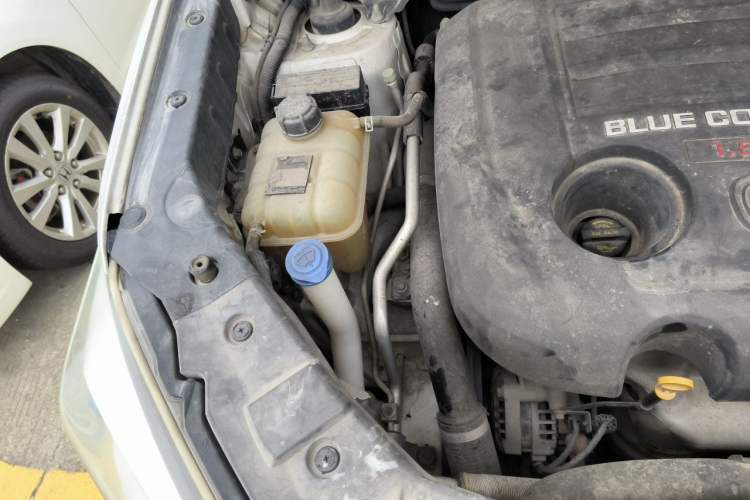 Used CHANGAN CS75 2016 1.8T Automatic Elite Model China V Standard Engine Bay Right