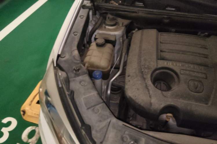 Used CHANGAN CS75 2016 2.0L Manual Luxury Version China V Standard Engine Bay Right