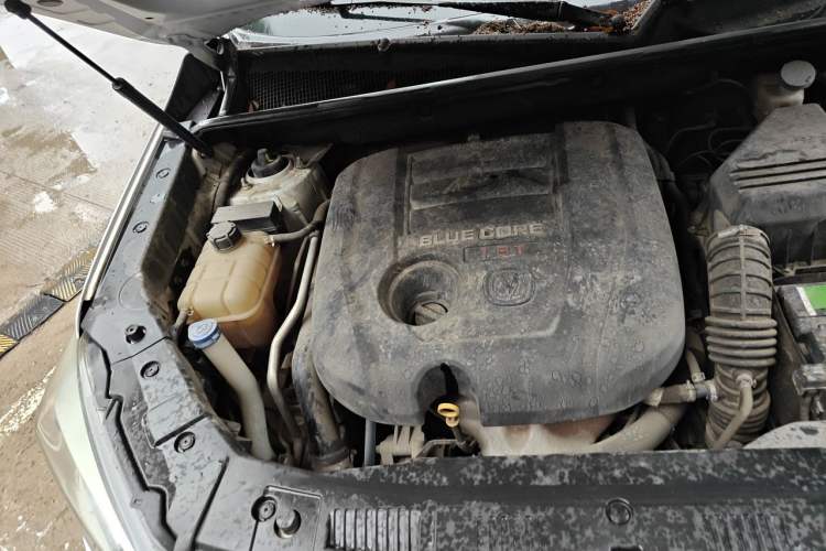 Used CHANGAN CS75 2016 1.8T Automatic Elite Model China V Standard Engine Bay Right