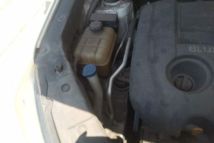 Used CHANGAN CS75 2016 2.0L Manual Luxury Version China V Standard Engine Bay Right