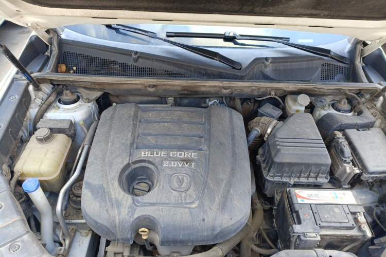 Used CHANGAN CS75 2016 2.0L Manual Luxury Version China V Standard Engine Bay