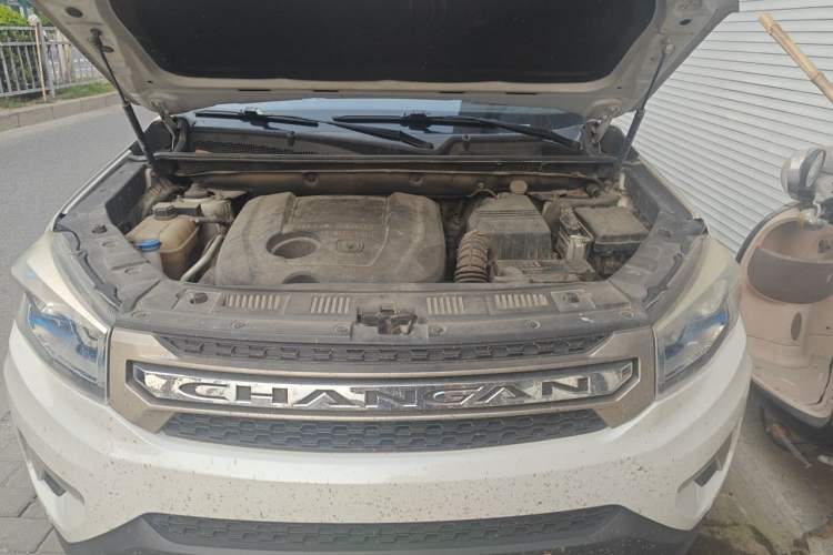Used CHANGAN CS75 2016 1.8T Automatic Elite Model China V Standard Engine Bay