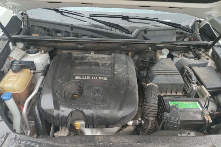 Used CHANGAN CS75 2016 1.8T Automatic Elite Model China V Standard Engine Bay