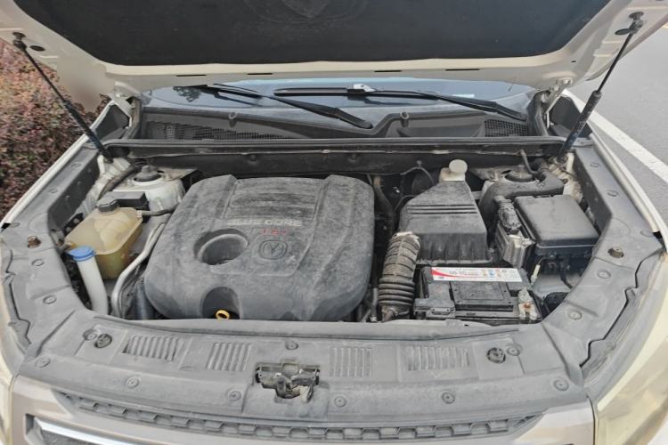 Used CHANGAN CS75 2016 1.8T Automatic Elite Model China V Standard Engine Bay