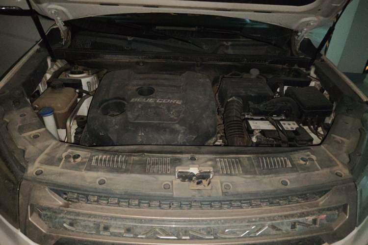 Used CHANGAN CS75 2016 1.5T Manual FENGSHANG Model Engine Bay