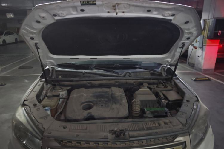 Used CHANGAN CS75 2016 1.8T Automatic Prestige Model China V Standard Engine Bay