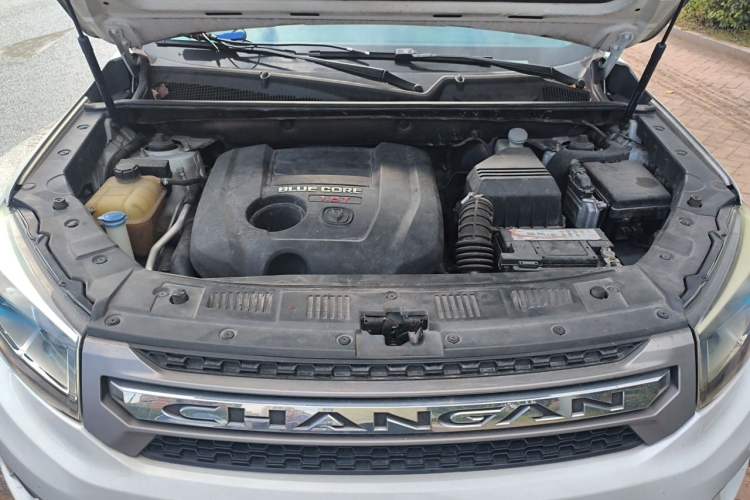 Used CHANGAN CS75 2016 1.8T Automatic Elite Model China V Standard Engine Bay