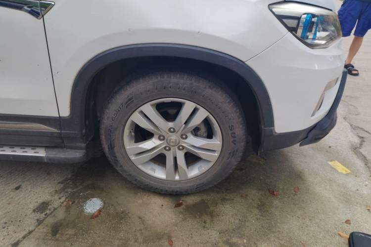 Used CHANGAN CS75 2016 1.8T Automatic Elite Model China V Standard Exterior 1