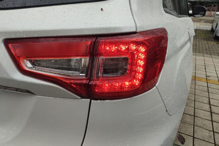Used CHANGAN CS75 2016 1.8T Automatic Elite Model China V Standard Exterior 3