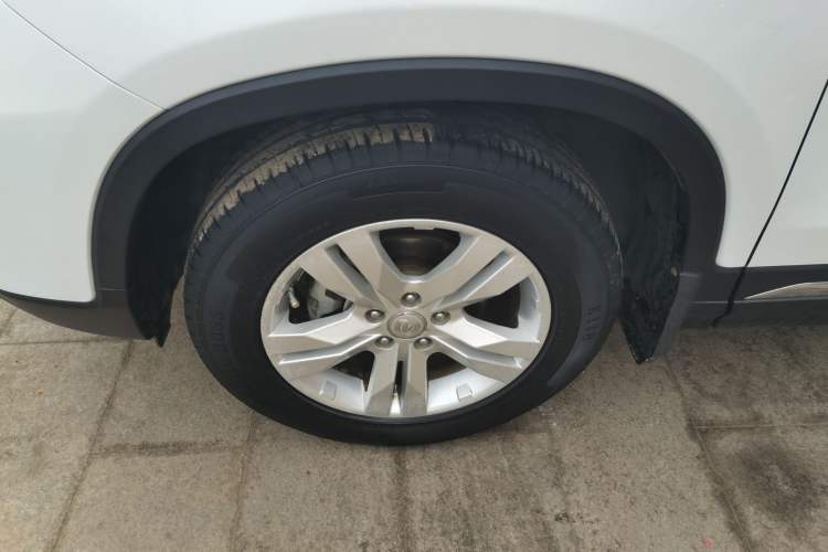 Used CHANGAN CS75 2016 1.8T Automatic Elite Model China V Standard Exterior 4
