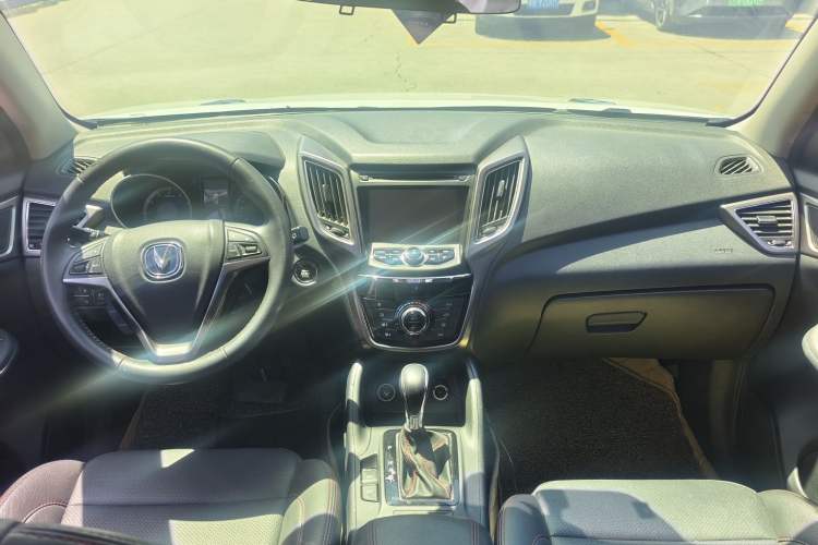 Used CHANGAN CS75 2016 1.8T Automatic Elite Model China V Standard Exterior 6