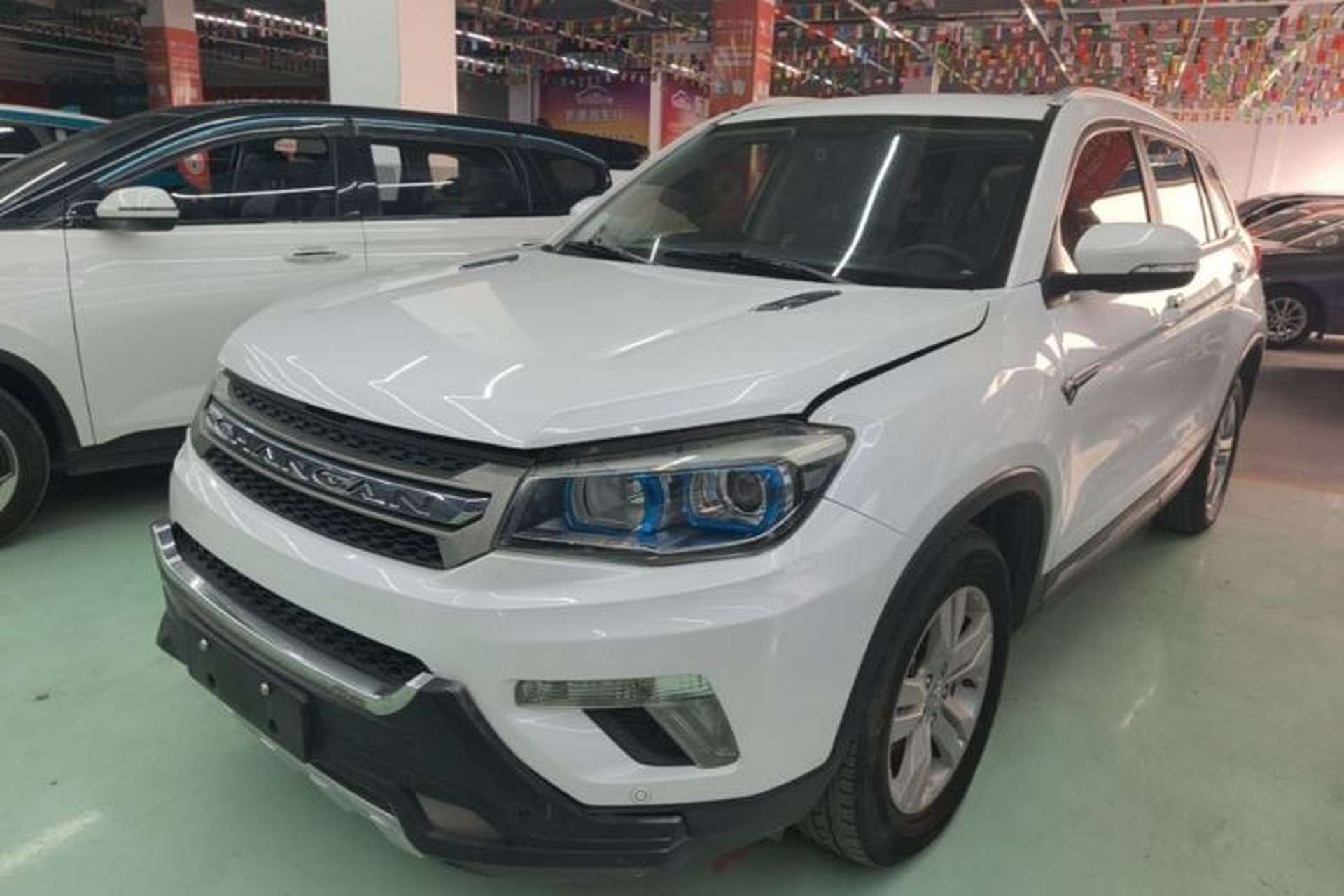 Used CHANGAN CS75 2016 1.8T Automatic Elite Model China V Standard Front Left 45 Deg