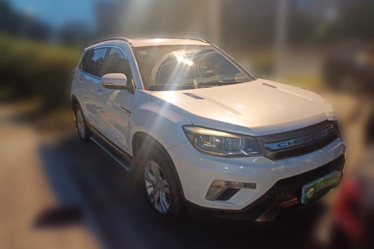 Used CHANGAN CS75 2016 2.0L Manual Luxury Version China V Standard Front Right 45 Deg