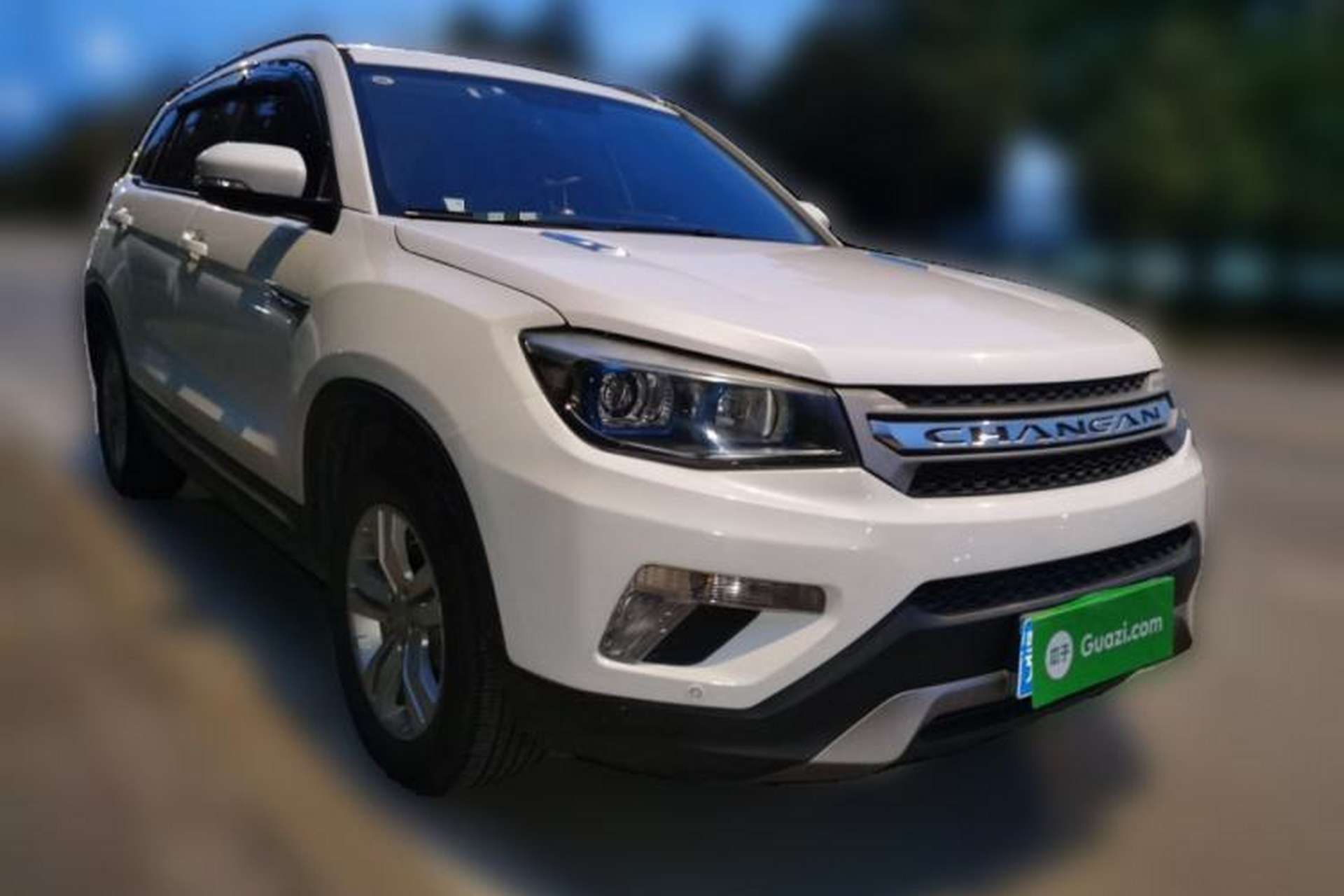 Used CHANGAN CS75 2016 1.8T Automatic Elite Model China V Standard Front Right 45 Deg