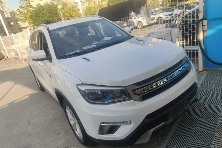 Used CHANGAN CS75 2016 1.5T Manual FENGSHANG Model Front Right 45 Deg