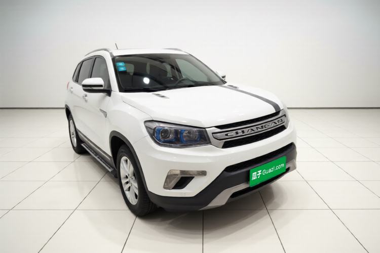 Used CHANGAN CS75 2016 1.8T Automatic Elite Model China V Standard Front Right 45 Deg